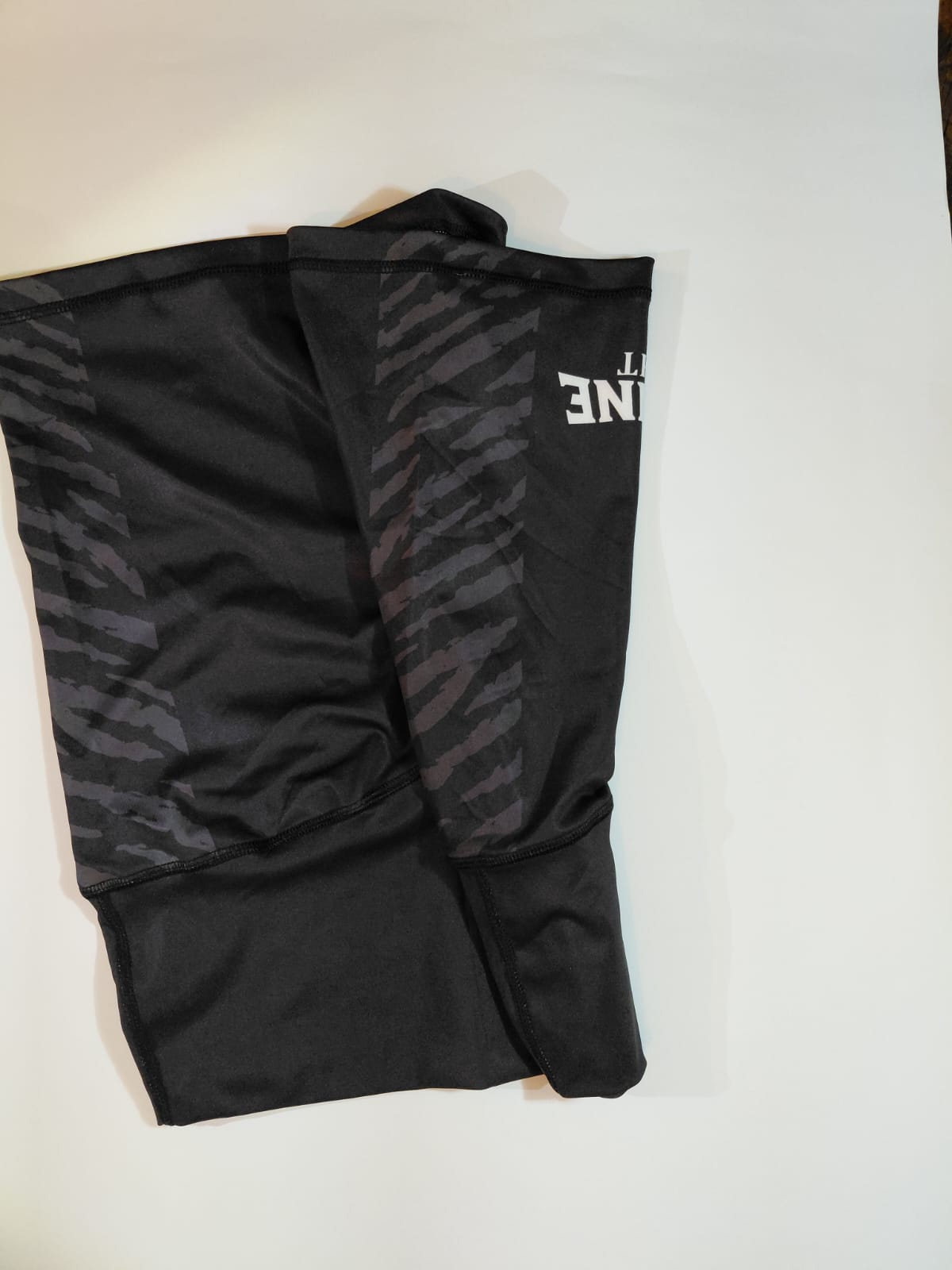 Calza femenina modelo Katana short