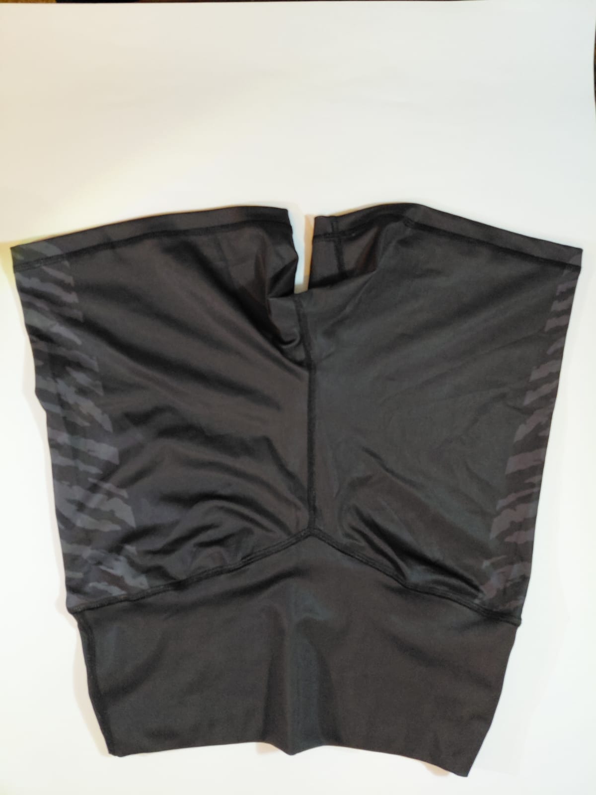 Calza femenina modelo Katana short
