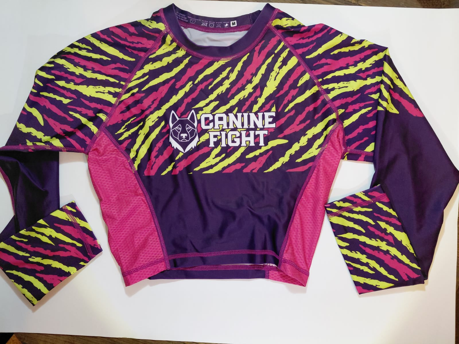 Rashguard/camiseta de compresiòn NOGI modelo Short purple long-sleeved femenino
